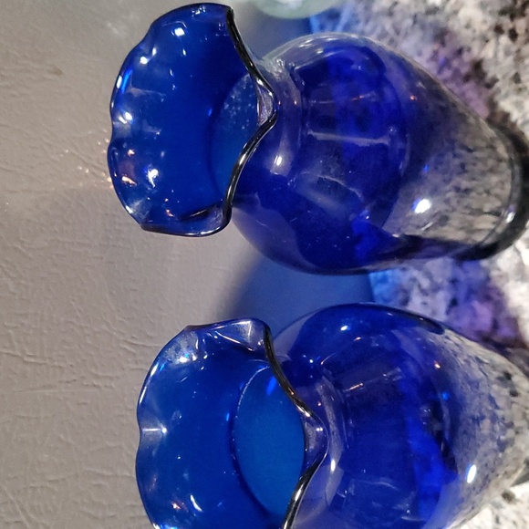 Cobalt Blue Ruffle Edge  Vase - Picture 2 of 4